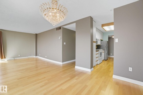 1602 12303 Jasper Avenue Nw, Edmonton, AB - Indoor Photo Showing Other Room