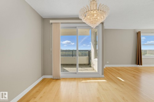 1602 12303 Jasper Avenue Nw, Edmonton, AB - Indoor Photo Showing Other Room