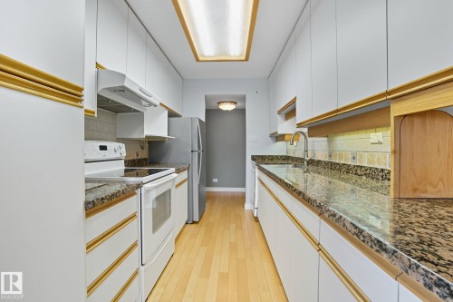 1602 12303 Jasper Avenue Nw, Edmonton, AB - Indoor Photo Showing Kitchen