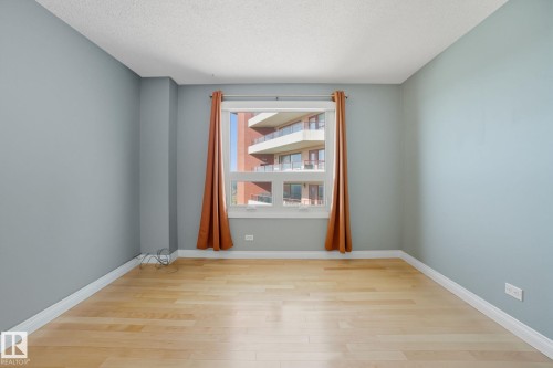 1602 12303 Jasper Avenue Nw, Edmonton, AB - Indoor Photo Showing Other Room