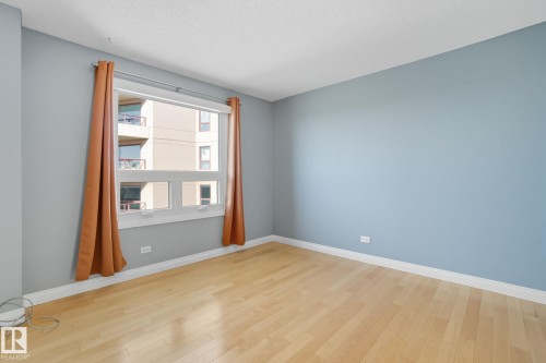 1602 12303 Jasper Avenue Nw, Edmonton, AB - Indoor Photo Showing Other Room
