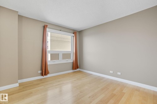 1602 12303 Jasper Avenue Nw, Edmonton, AB - Indoor Photo Showing Other Room