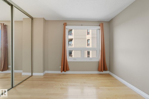 1602 12303 Jasper Avenue Nw, Edmonton, AB - Indoor Photo Showing Other Room