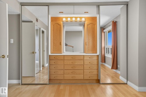 1602 12303 Jasper Avenue Nw, Edmonton, AB - Indoor Photo Showing Other Room