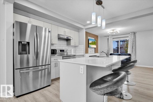 1248 Rosenthal Boulevard, Edmonton, AB - Indoor Photo Showing Kitchen With Stainless Steel Kitchen With Upgraded Kitchen