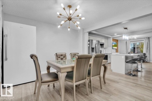 1248 Rosenthal Boulevard, Edmonton, AB - Indoor Photo Showing Dining Room