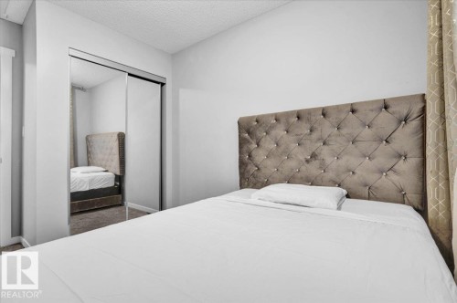 1248 Rosenthal Boulevard, Edmonton, AB - Indoor Photo Showing Bedroom
