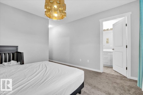 1248 Rosenthal Boulevard, Edmonton, AB - Indoor Photo Showing Bedroom