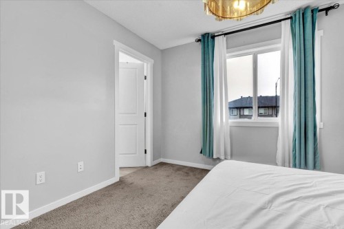 1248 Rosenthal Boulevard, Edmonton, AB - Indoor Photo Showing Bedroom