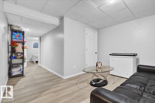 1248 Rosenthal Boulevard, Edmonton, AB - Indoor