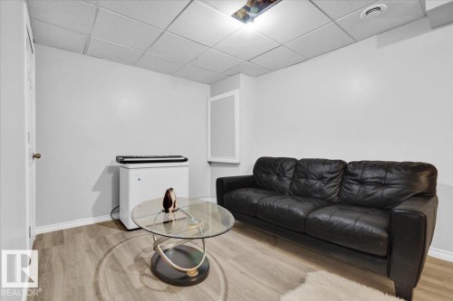 1248 Rosenthal Boulevard, Edmonton, AB - Indoor Photo Showing Living Room
