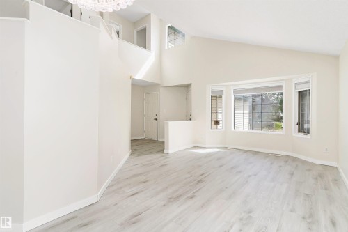 12828 144 Avenue, Edmonton, AB - Indoor Photo Showing Other Room