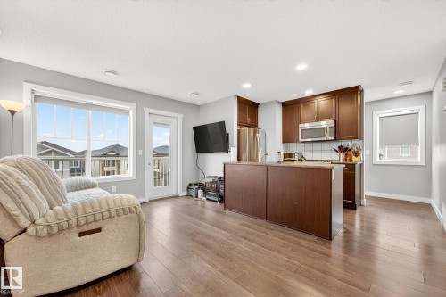 15 17832 78 Street, Edmonton, AB - Indoor