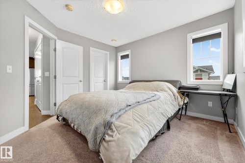 15 17832 78 Street, Edmonton, AB - Indoor Photo Showing Bedroom