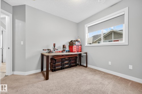 15 17832 78 Street, Edmonton, AB - Indoor