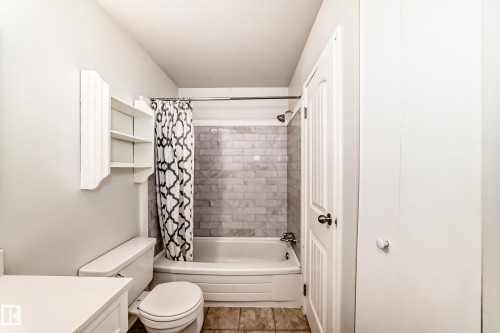 1126 Saddleback Road, Edmonton, AB - Indoor Photo Showing Bathroom