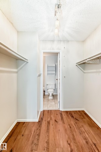 1126 Saddleback Road, Edmonton, AB - Indoor