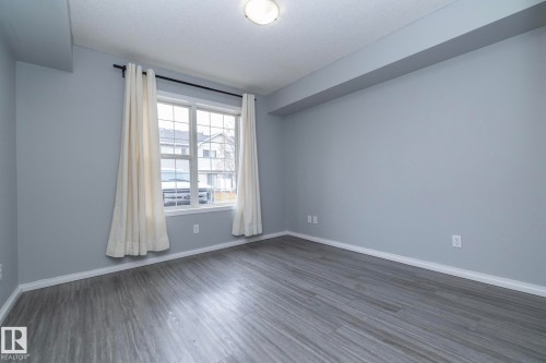 1 150 Edwards Drive, Edmonton, AB - Indoor Photo Showing Other Room