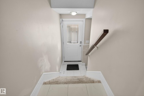 3642 Claxton Place, Edmonton, AB - Indoor Photo Showing Other Room