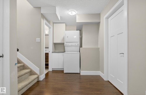 3642 Claxton Place, Edmonton, AB - Indoor Photo Showing Laundry Room