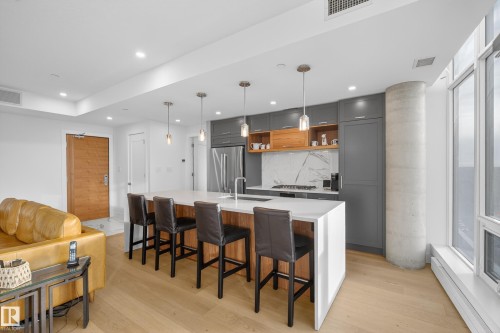 602 14105 West Block Drive, Edmonton, AB - Indoor