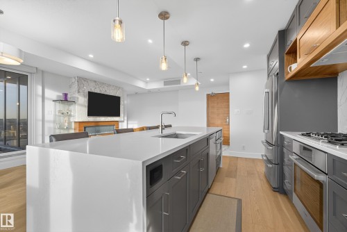 602 14105 West Block Drive, Edmonton, AB - Indoor Photo Showing Kitchen With Upgraded Kitchen