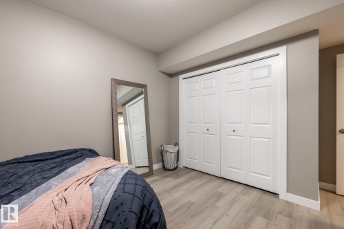 10936 71 Avenue, Edmonton, AB - Indoor Photo Showing Bedroom