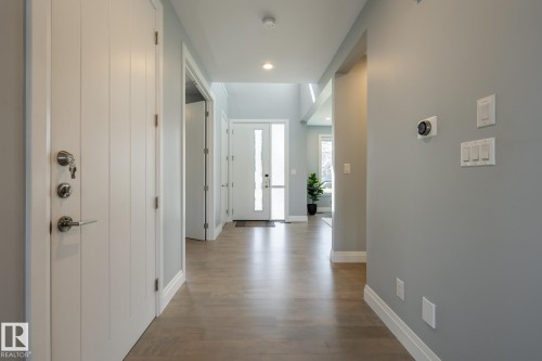 10936 71 Avenue, Edmonton, AB - Indoor Photo Showing Other Room