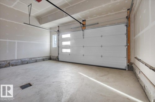 3904 41 Avenue, Beaumont, AB - Indoor Photo Showing Garage