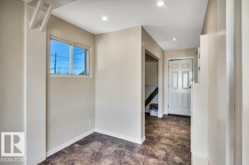13315 133 Avenue, Edmonton, AB - Indoor Photo Showing Other Room