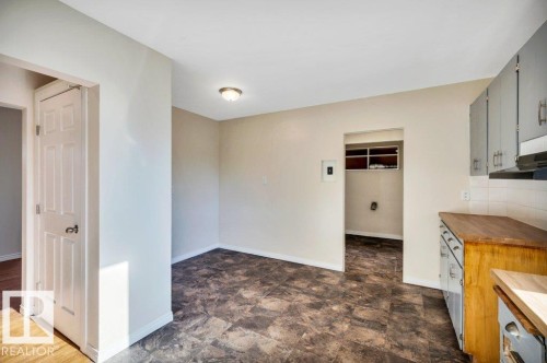 13315 133 Avenue, Edmonton, AB - Indoor Photo Showing Kitchen