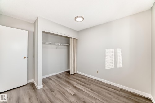 9 4610 17 Avenue, Edmonton, AB - Indoor Photo Showing Other Room