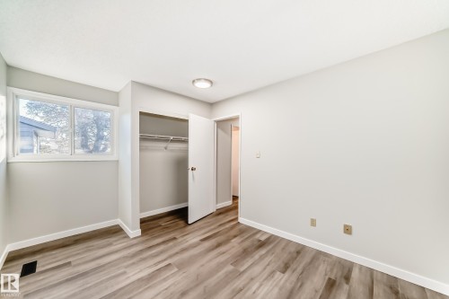 9 4610 17 Avenue, Edmonton, AB - Indoor Photo Showing Other Room