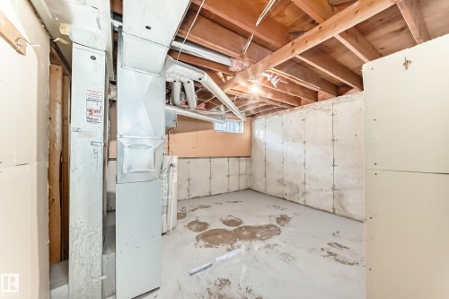 9 4610 17 Avenue, Edmonton, AB - Indoor Photo Showing Basement