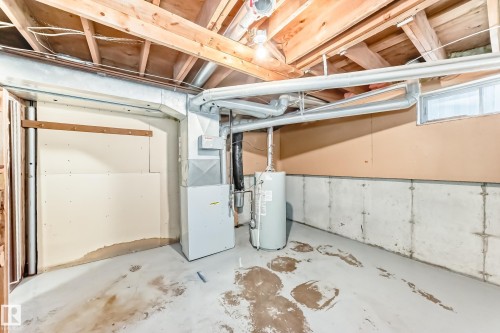 9 4610 17 Avenue, Edmonton, AB - Indoor