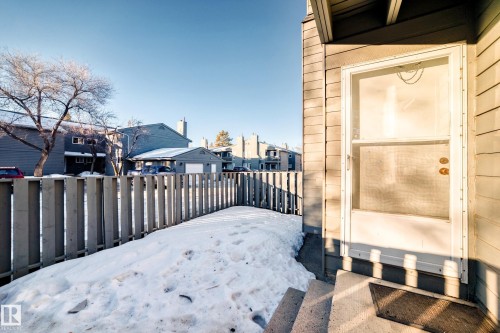 9 4610 17 Avenue, Edmonton, AB - Outdoor