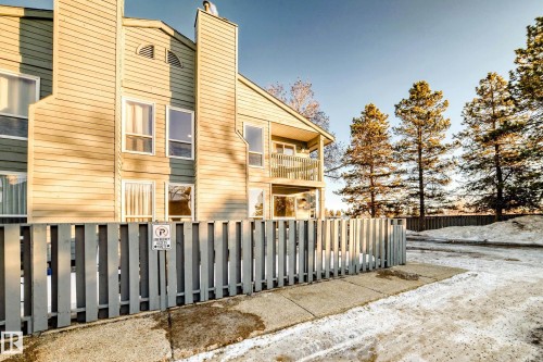 9 4610 17 Avenue, Edmonton, AB - Outdoor