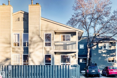 9 4610 17 Avenue, Edmonton, AB - Outdoor