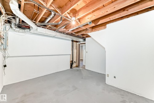 9 4610 17 Avenue, Edmonton, AB - Indoor Photo Showing Basement