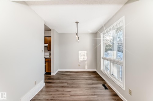 9 4610 17 Avenue, Edmonton, AB - Indoor Photo Showing Other Room