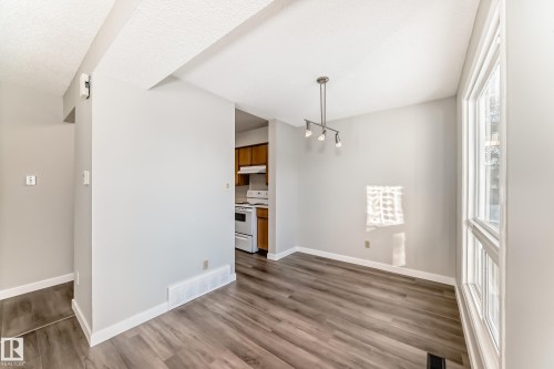 9 4610 17 Avenue, Edmonton, AB - Indoor Photo Showing Other Room