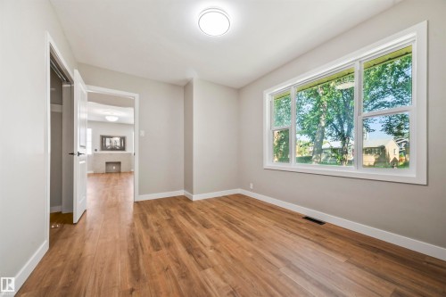 8125 84 Avenue, Edmonton, AB - Indoor Photo Showing Other Room