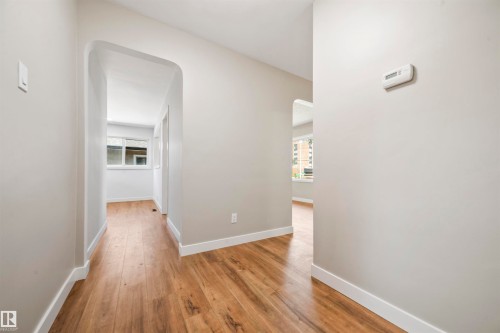 8125 84 Avenue, Edmonton, AB - Indoor Photo Showing Other Room