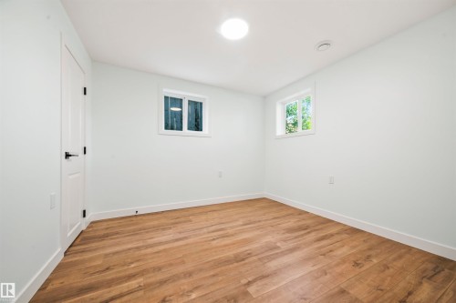 8125 84 Avenue, Edmonton, AB - Indoor Photo Showing Other Room