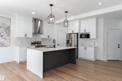 5747 Kootook Way, Edmonton, AB - Indoor Photo Showing Kitchen With Upgraded Kitchen
