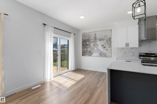 5747 Kootook Way, Edmonton, AB - Indoor