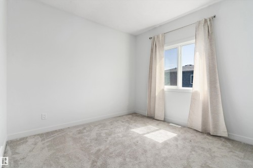 5747 Kootook Way, Edmonton, AB - Indoor Photo Showing Other Room
