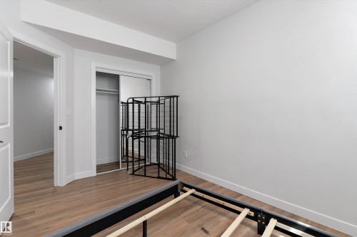 5747 Kootook Way, Edmonton, AB - Indoor Photo Showing Other Room