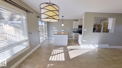 718 25 Street, Wainwright, AB - Indoor