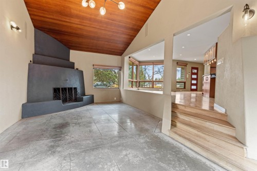 14403 83 Avenue, Edmonton, AB - Indoor Photo Showing Other Room